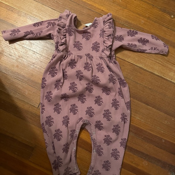 kate quinn Other - Kate Quinn. 12-18m. Purple jump suit